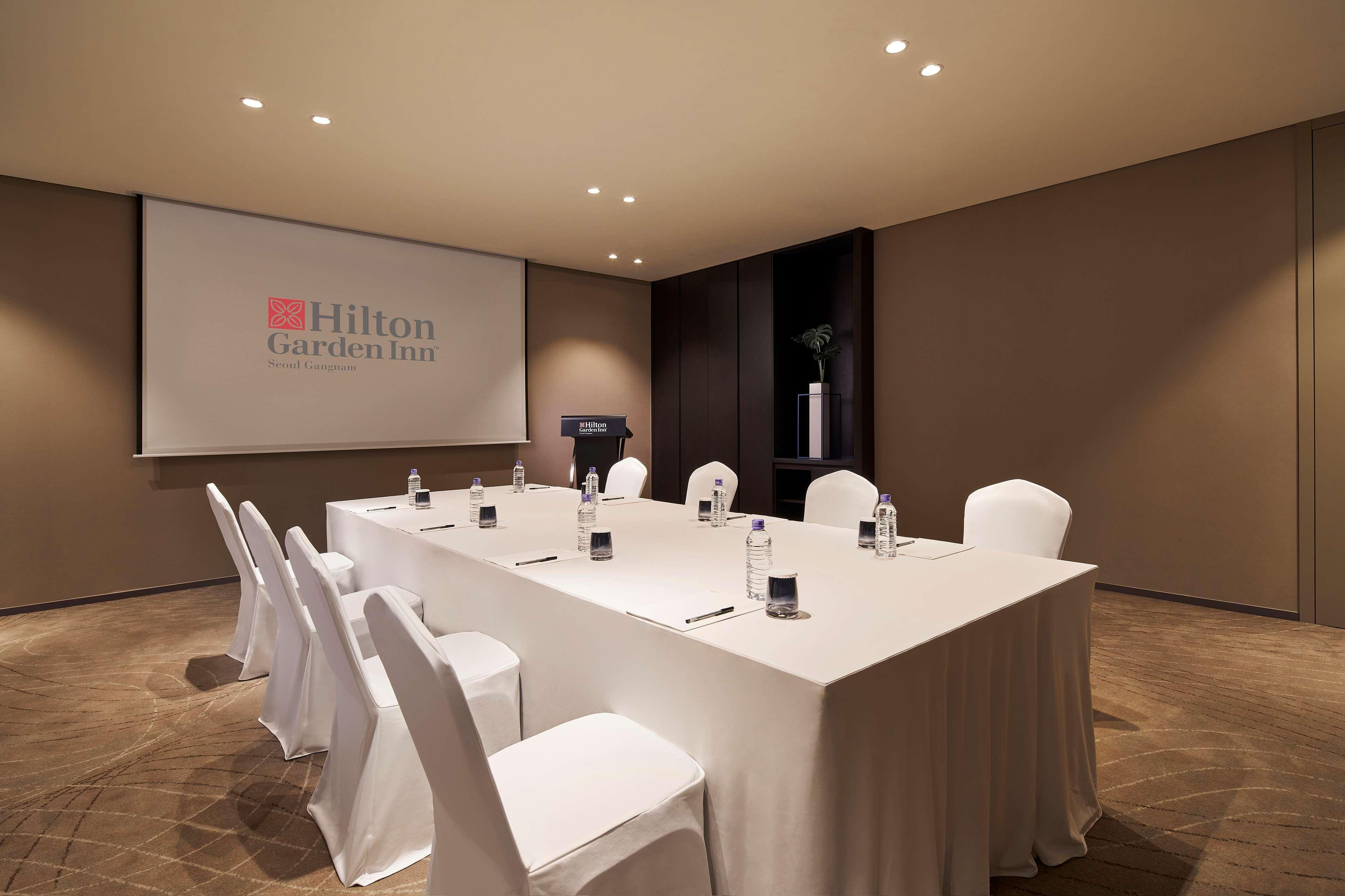 Hilton Garden Inn Seoul Gangnam Exteriör bild