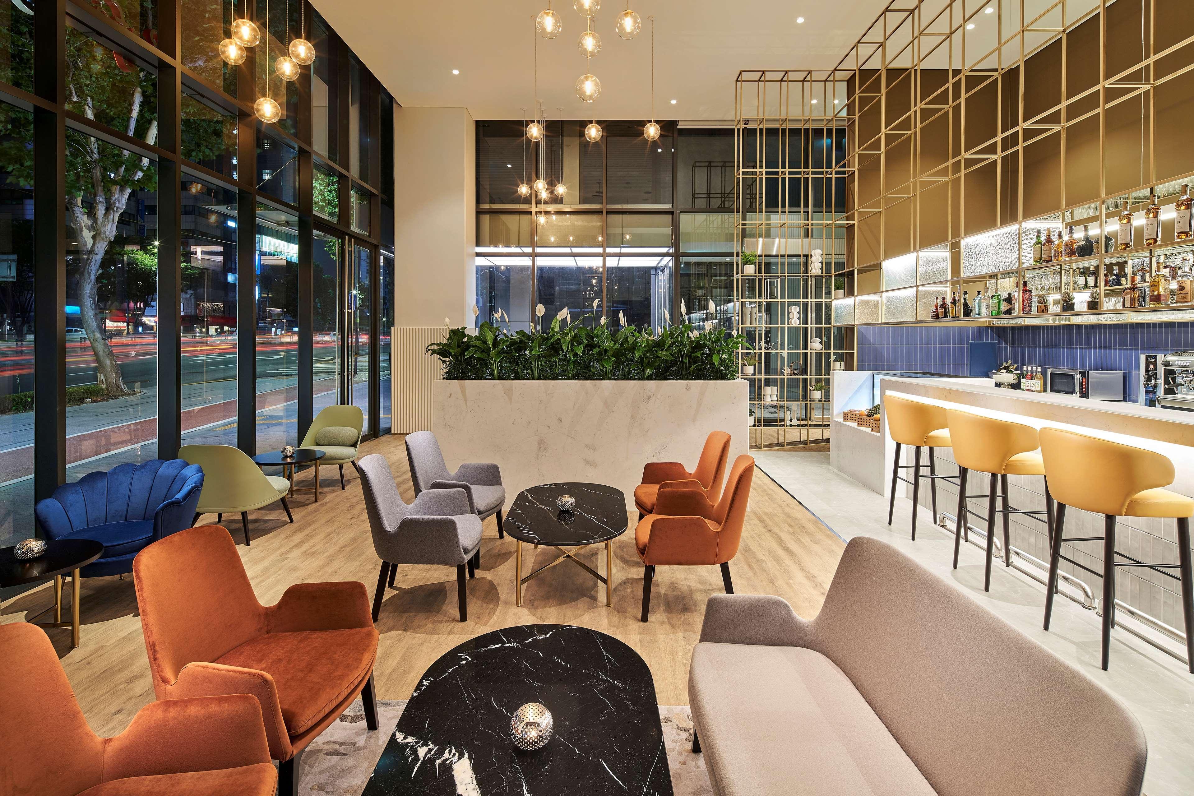 Hilton Garden Inn Seoul Gangnam Exteriör bild