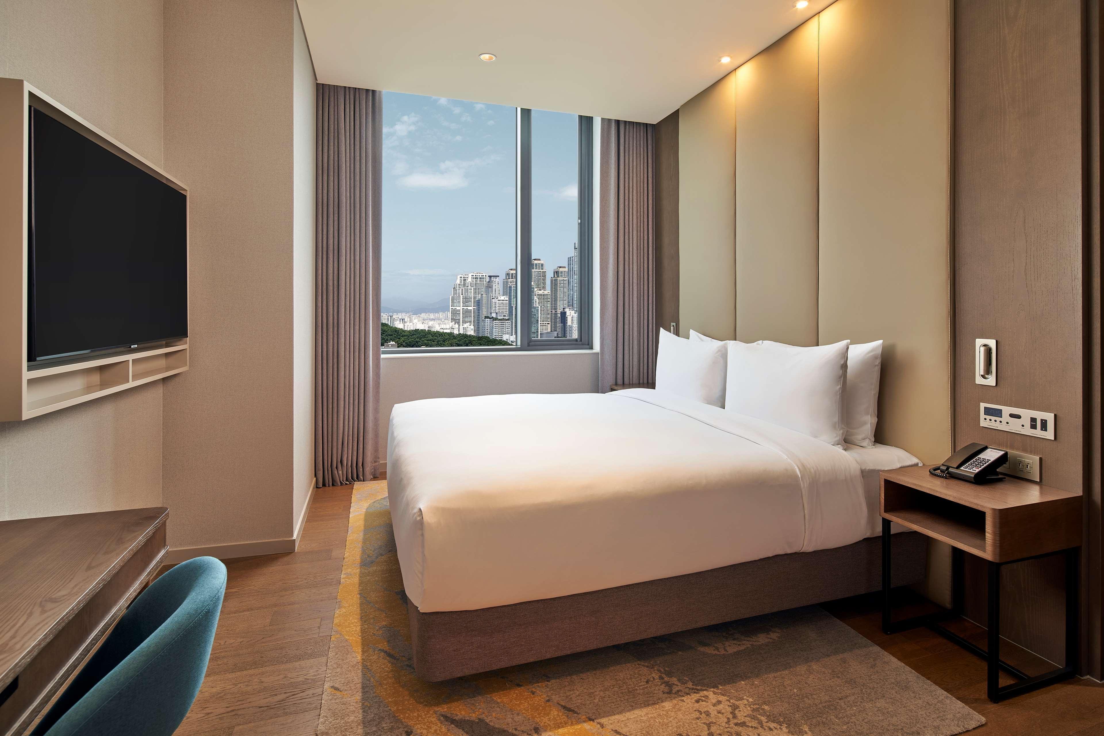 Hilton Garden Inn Seoul Gangnam Exteriör bild