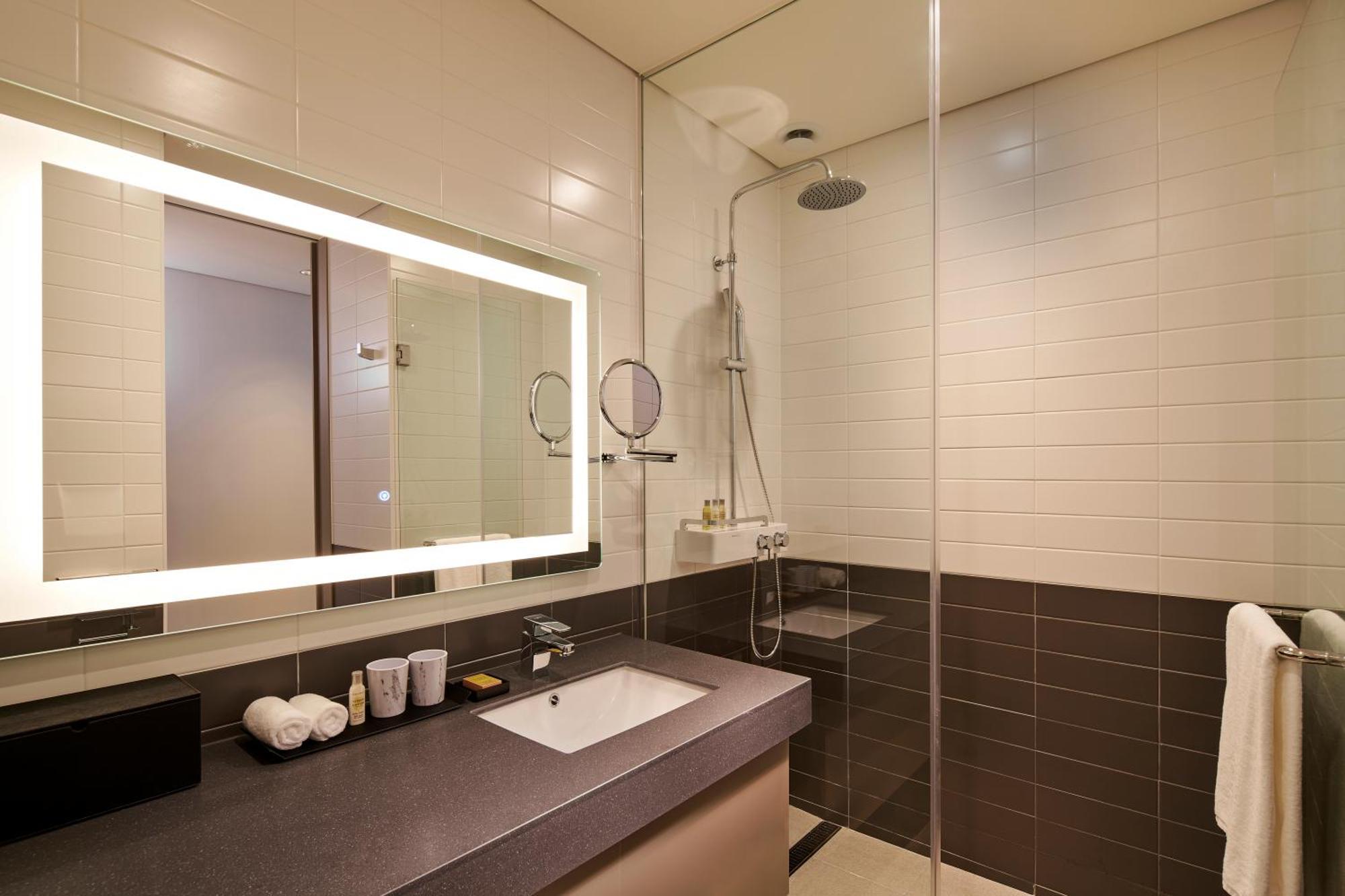 Hilton Garden Inn Seoul Gangnam Exteriör bild
