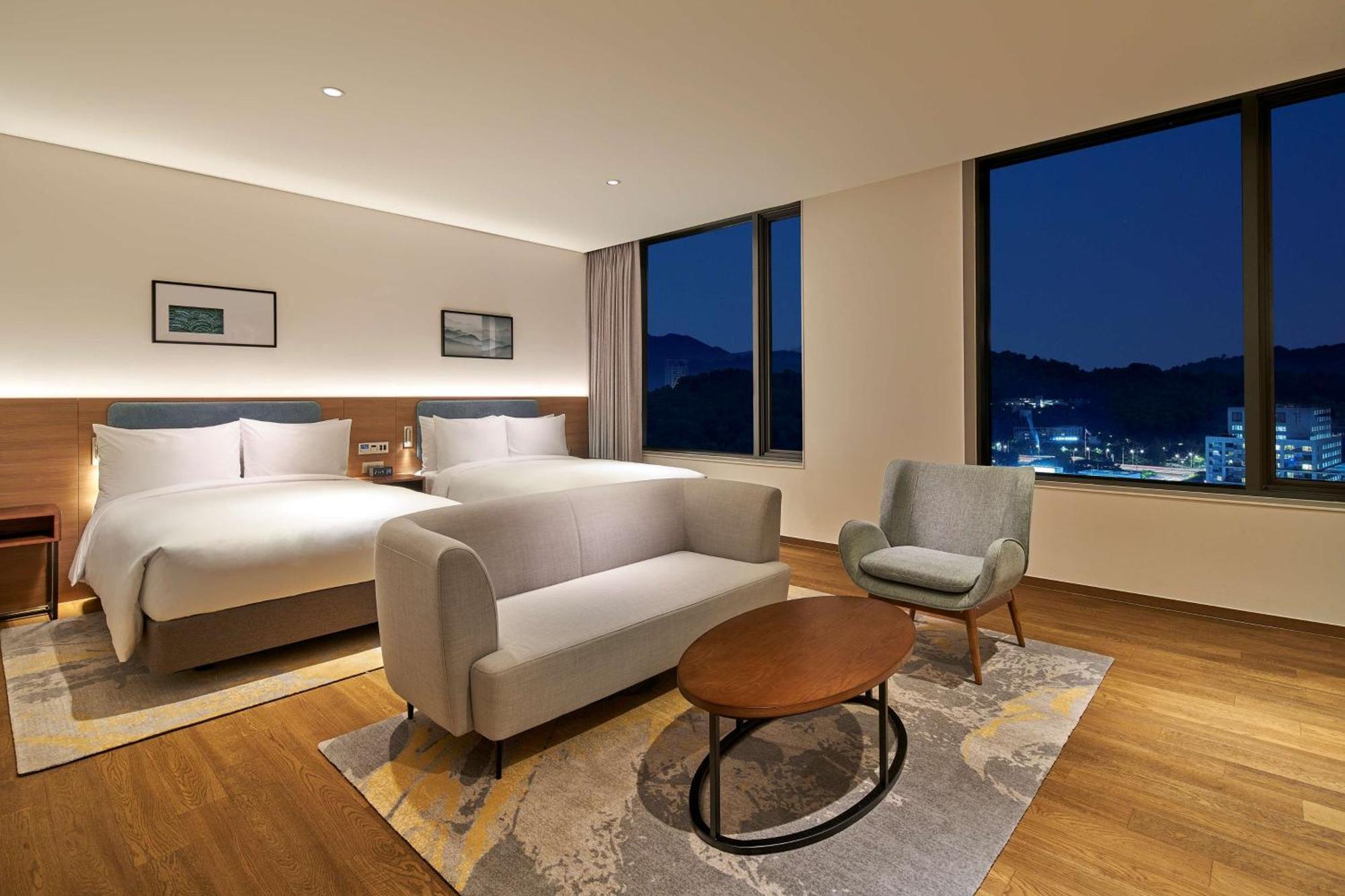 Hilton Garden Inn Seoul Gangnam Exteriör bild