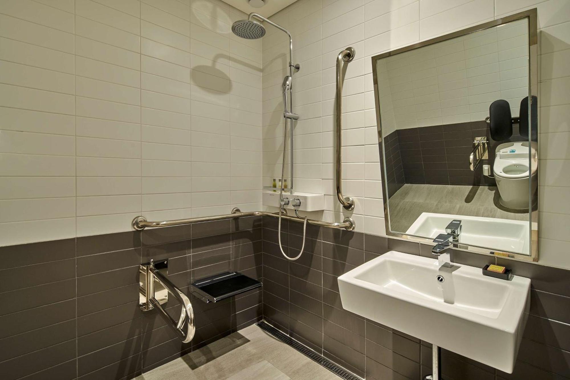 Hilton Garden Inn Seoul Gangnam Exteriör bild